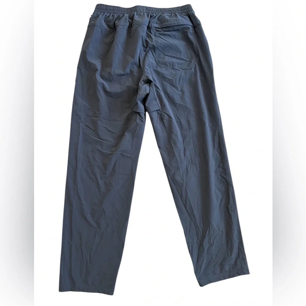 Lululemon Ripstop Pull-On Classic-Fit Pant - Size Medium - Picture 3 of 6